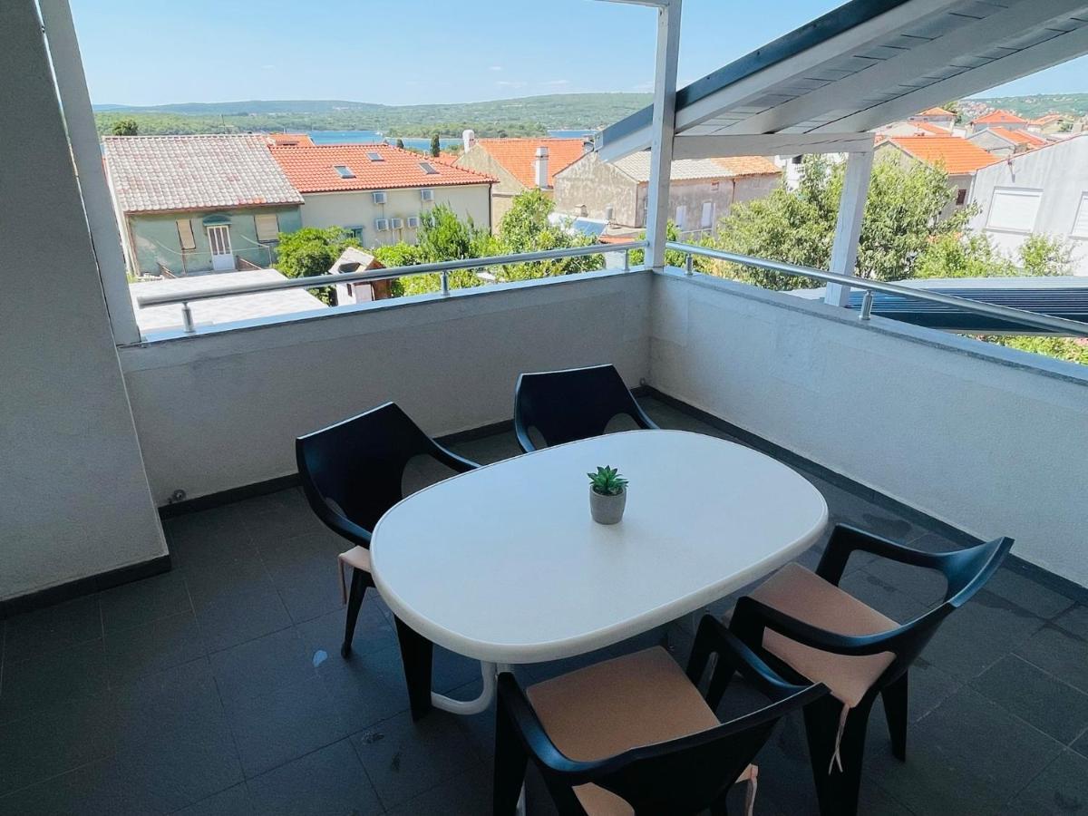 Beauty Living Jasmina Apartment Punat Exterior foto